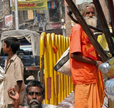 A busy Indian street scene